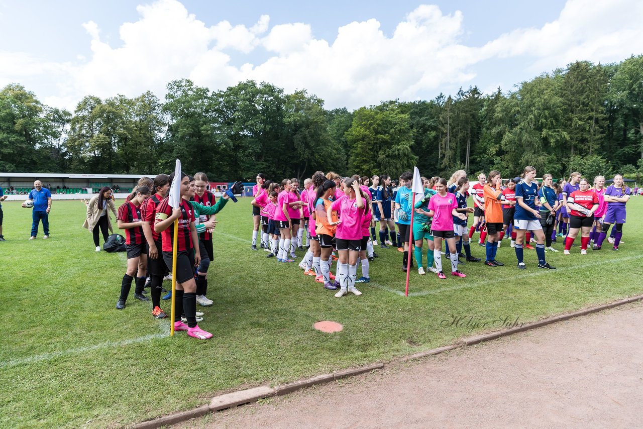 Bild 85 - Loewinnen Cup